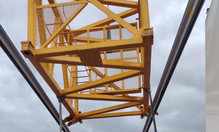 Liebherr 280 EC-H12 tower crane.