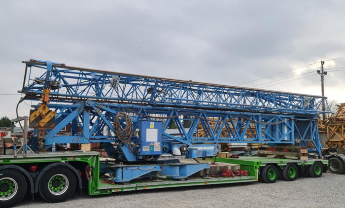 Liebherr 63K tower crane.